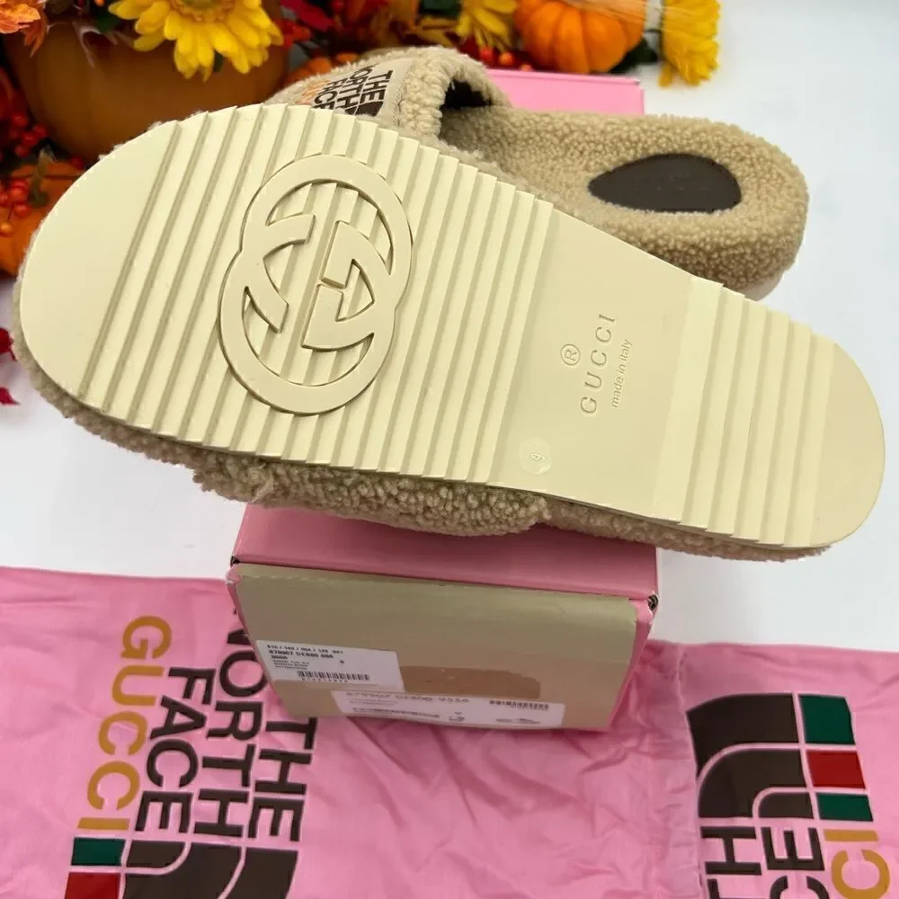 Men’s Gucci, X north face fleece sandals, size 9 made in Italy